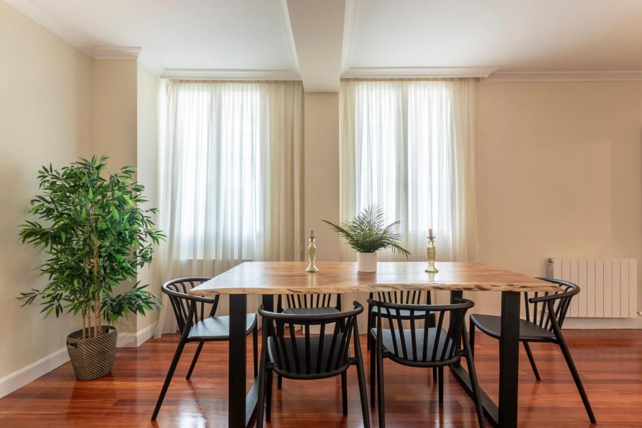 Akomodat En Apartamento En El Centro De Bilbao Con Parking Exteriér fotografie