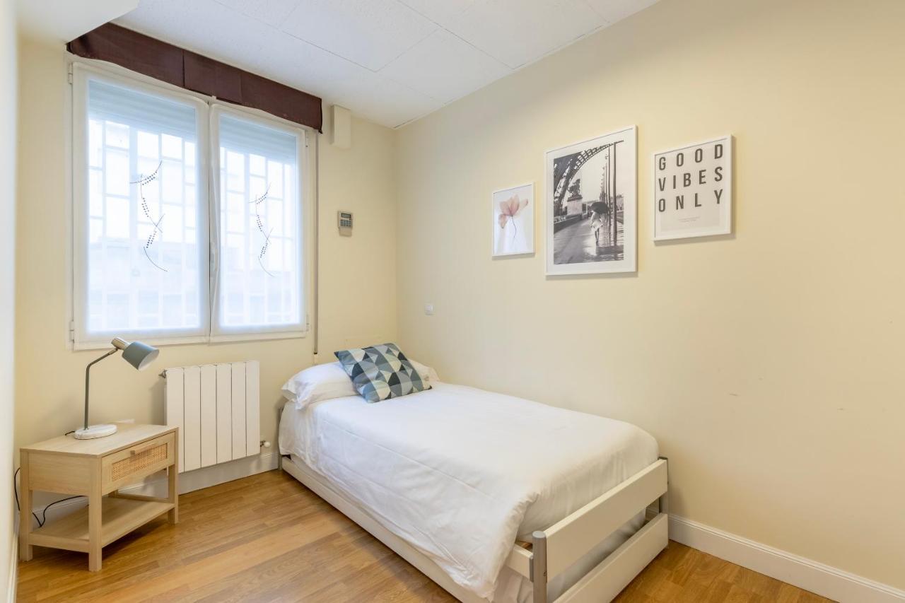 Akomodat En Apartamento En El Centro De Bilbao Con Parking Exteriér fotografie
