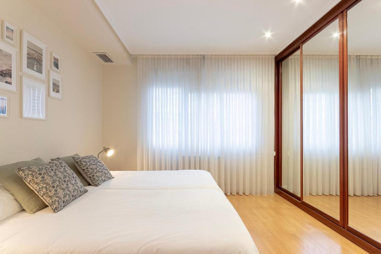 Akomodat En Apartamento En El Centro De Bilbao Con Parking Exteriér fotografie