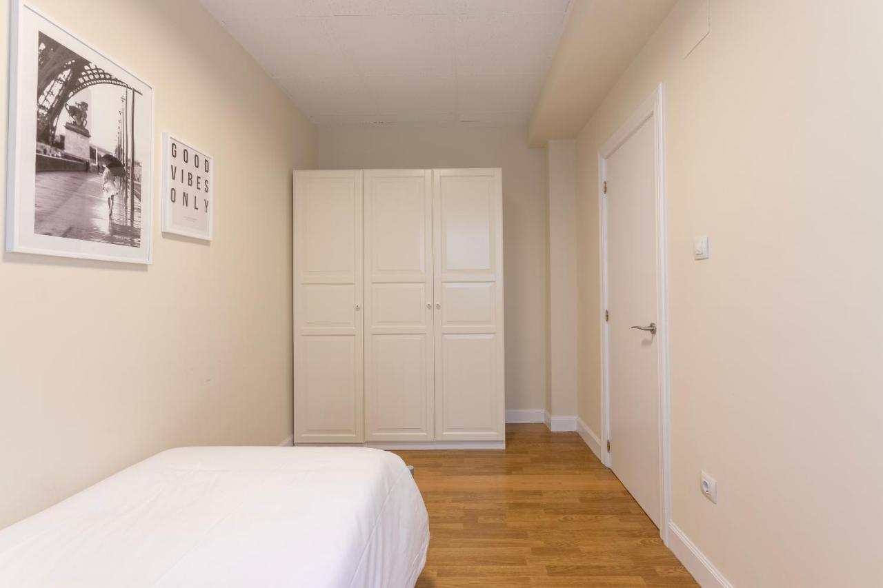 Akomodat En Apartamento En El Centro De Bilbao Con Parking Exteriér fotografie