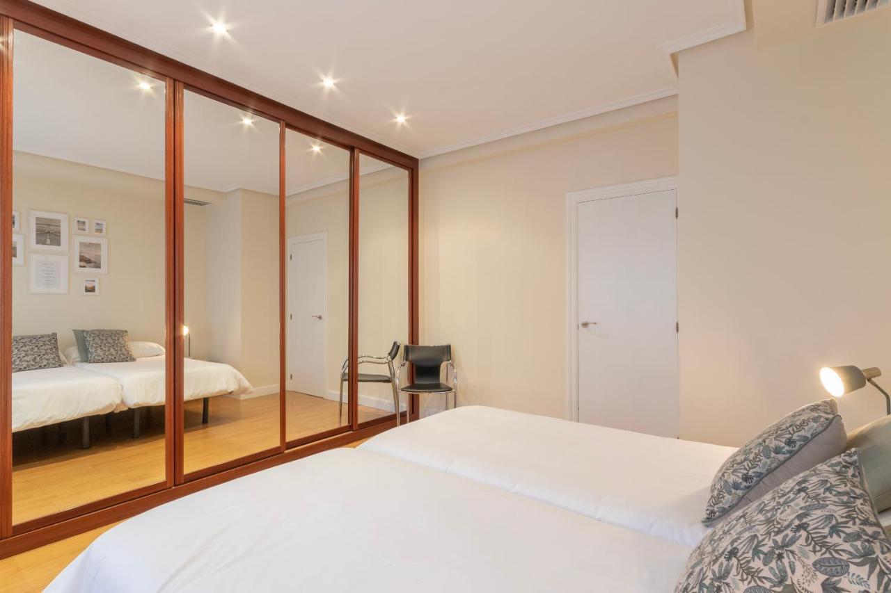 Akomodat En Apartamento En El Centro De Bilbao Con Parking Exteriér fotografie