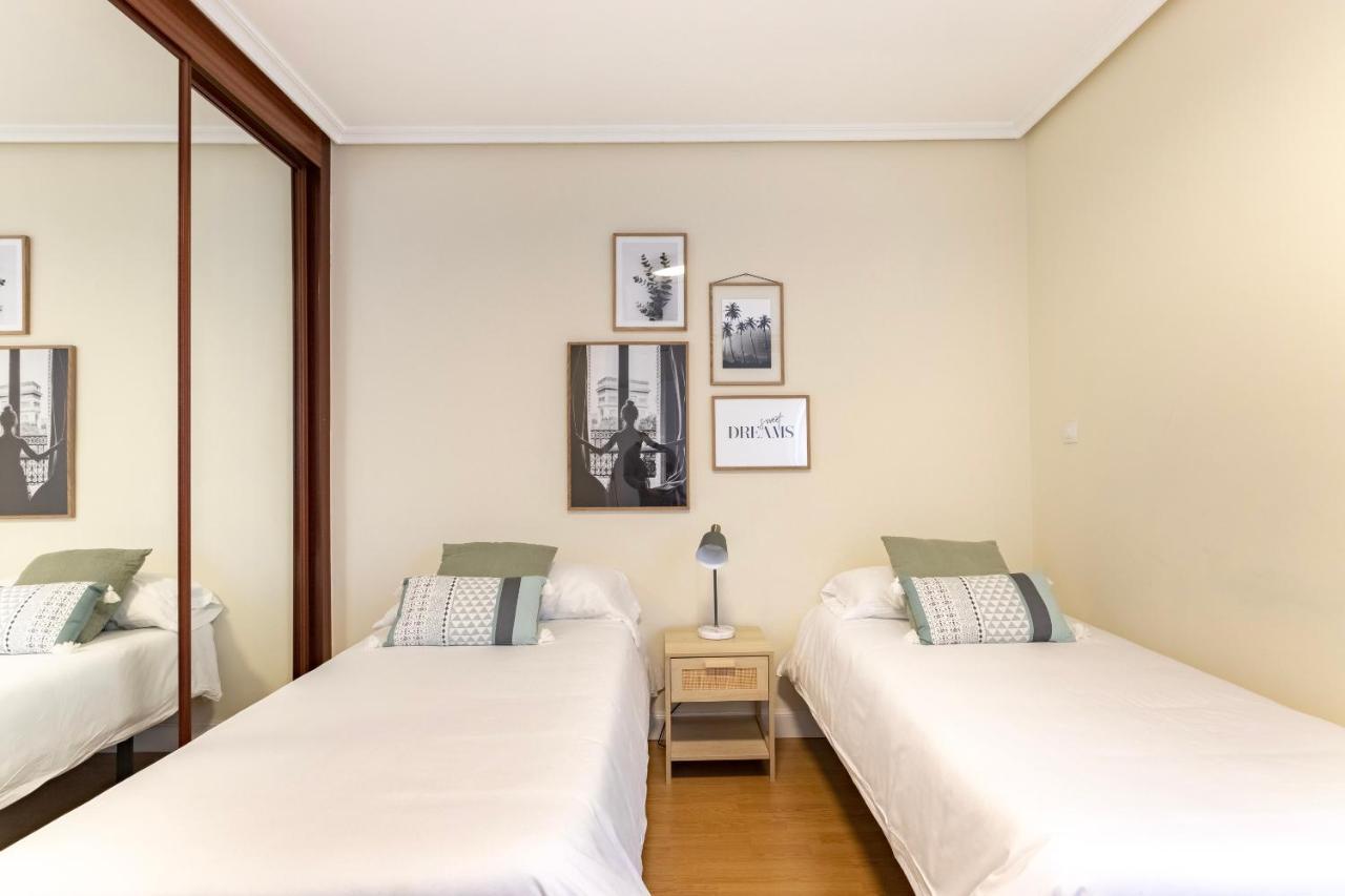 Akomodat En Apartamento En El Centro De Bilbao Con Parking Exteriér fotografie